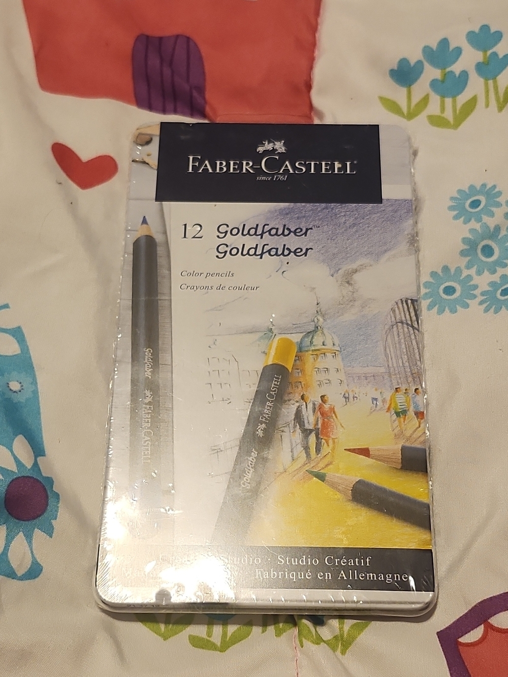 Faber-Castell Goldfaber 12-Color Pencil Tin - Yellow Accent